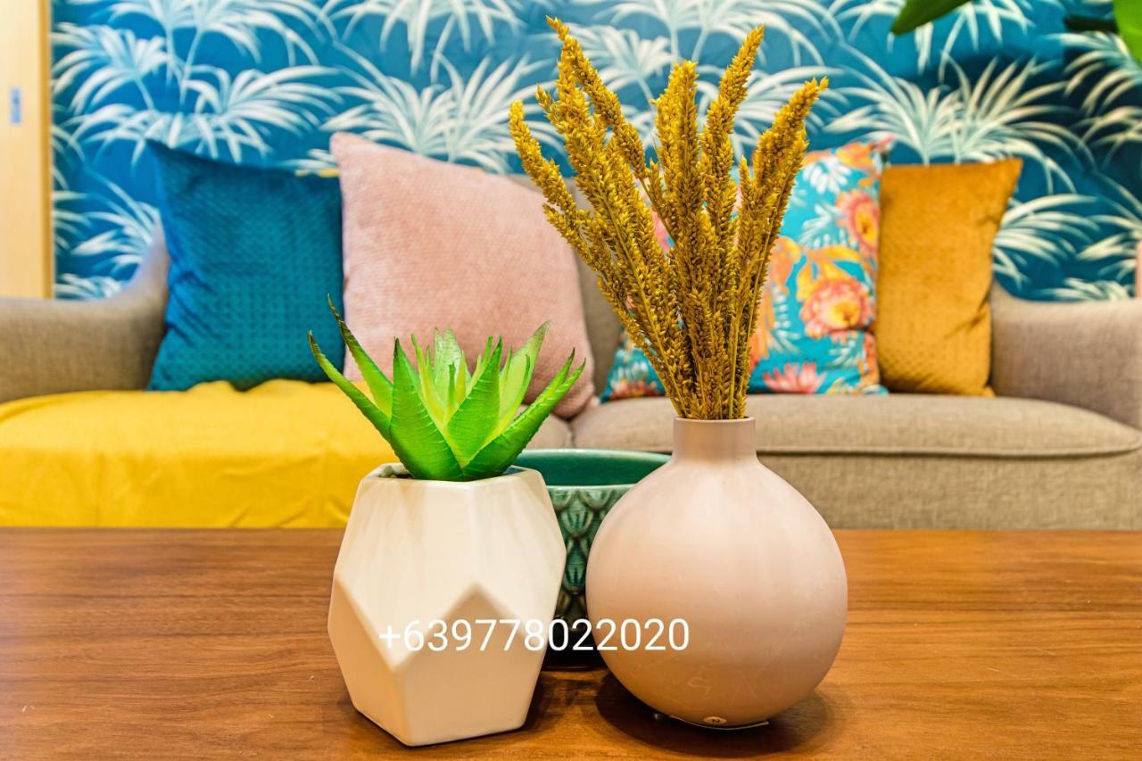 One Uptown Residence Bgc Pateros Екстериор снимка