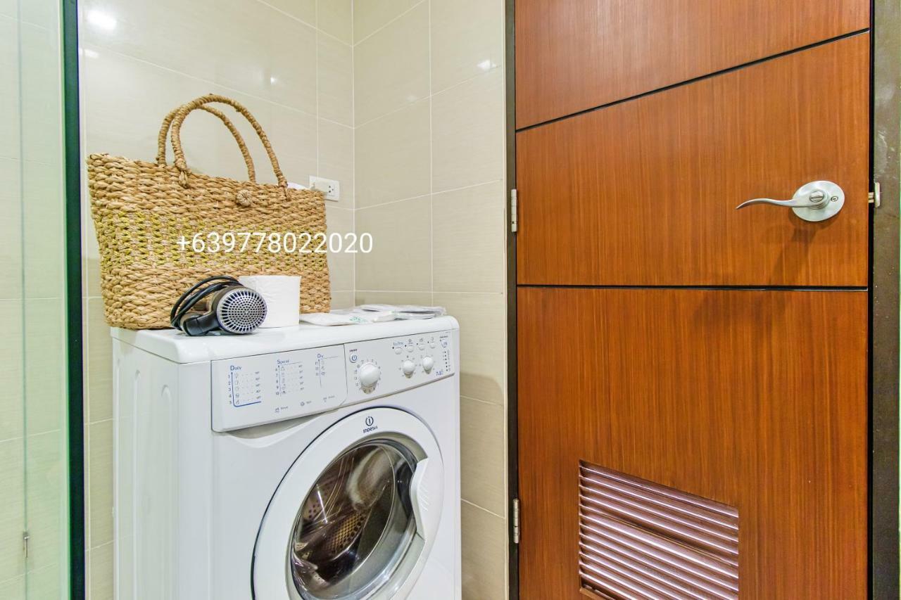 One Uptown Residence Bgc Pateros Екстериор снимка